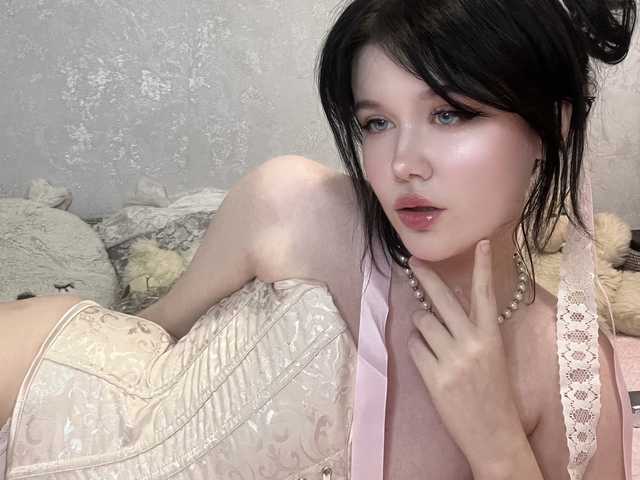 A profil fényképe mironovadomi