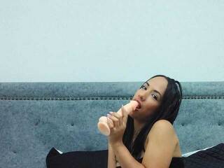 Erotikus videocsevegés samant-hot