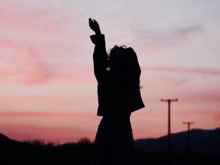 Erotikus videocsevegés SamantaMoss