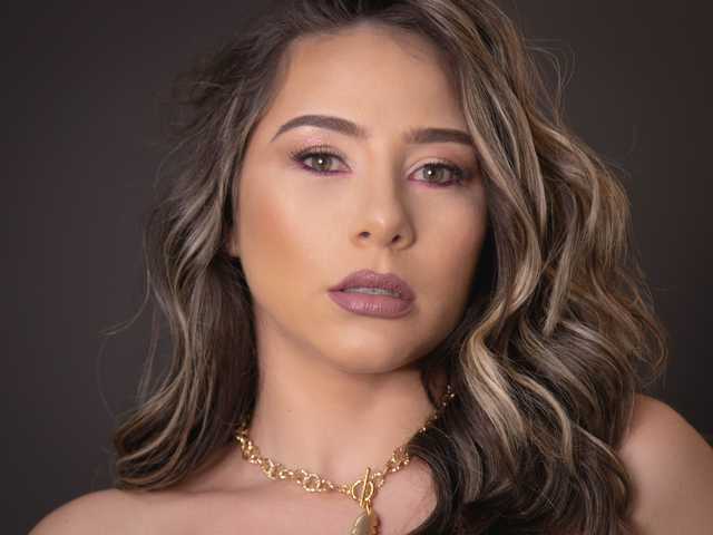 A profil fényképe SamanthaMoor1