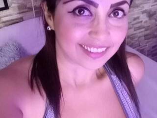 Erotikus videocsevegés Samanthavil