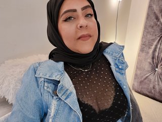 Erotikus videocsevegés samira-malek