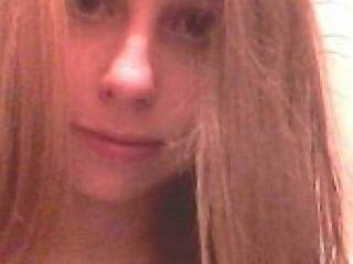 Erotikus videocsevegés sammira