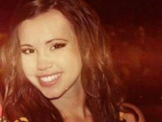 Erotikus videocsevegés saniya19