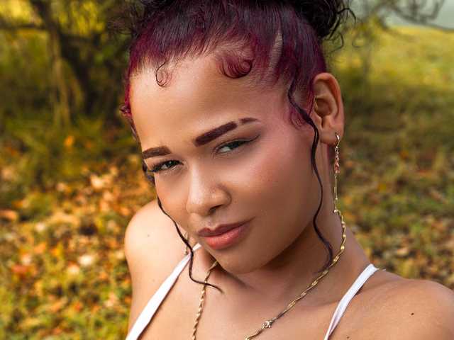 A profil fényképe Sara-Walsh