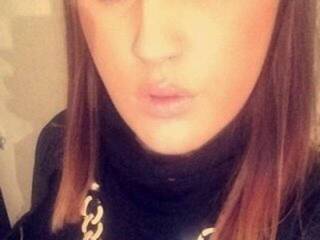 Erotikus videocsevegés Sarahlou