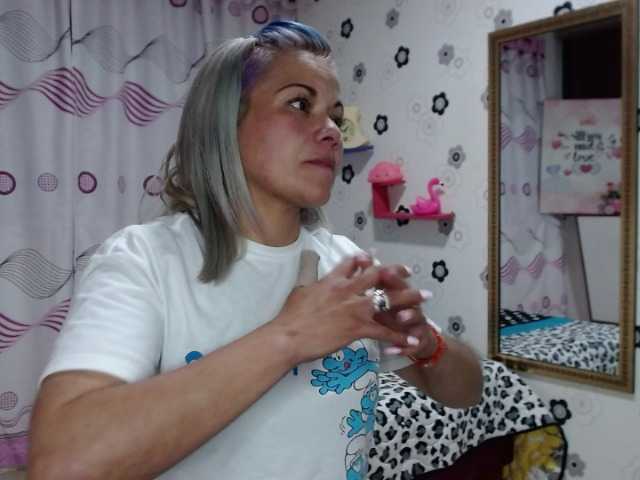 Sugárzási képernyőképek saray-dior