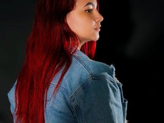 Erotikus videocsevegés Scarlet-Joness