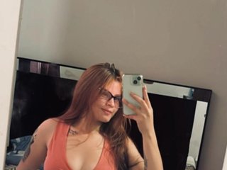 Erotikus videocsevegés ScarlettGold
