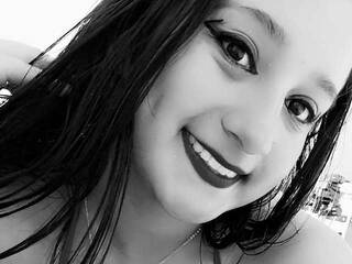 Erotikus videocsevegés ScarlettWilliams