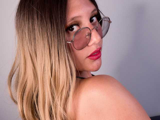 A profil fényképe Scarletty-