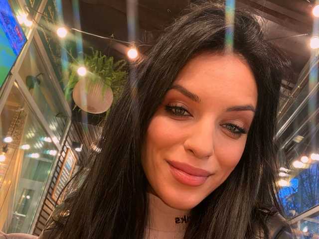 A profil fényképe SelenaFaith