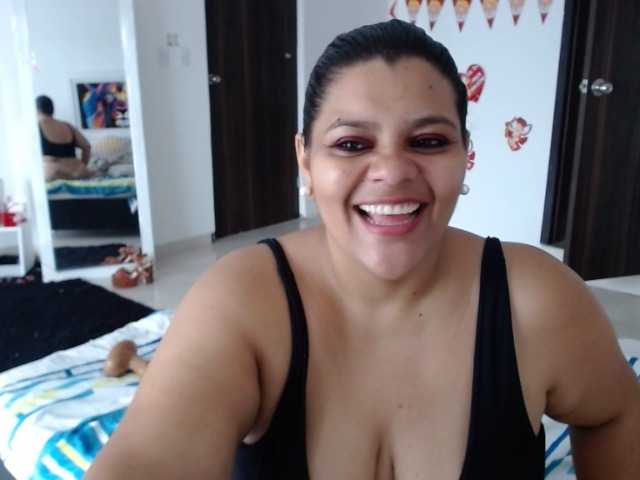 Fényképek Selenna1 @ fuck my pussy until the squirt for you#bbw#bigass#bigboos#anal#squirt#dance#chubby#mature# Happy Valentine's Day