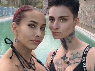 Erotikus videocsevegés sellenakenny