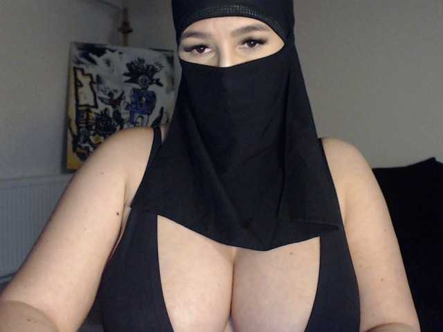 Fényképek SelmaAzmani hello hello! like me 22, boobs 139, ass 200, asshole 444, pussy 666, naked 1888