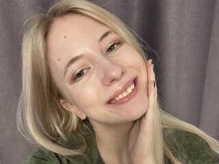 Erotikus videocsevegés SelySun