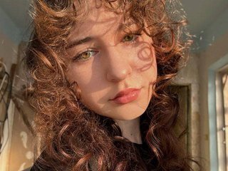 Erotikus videocsevegés Sensual-Kessi