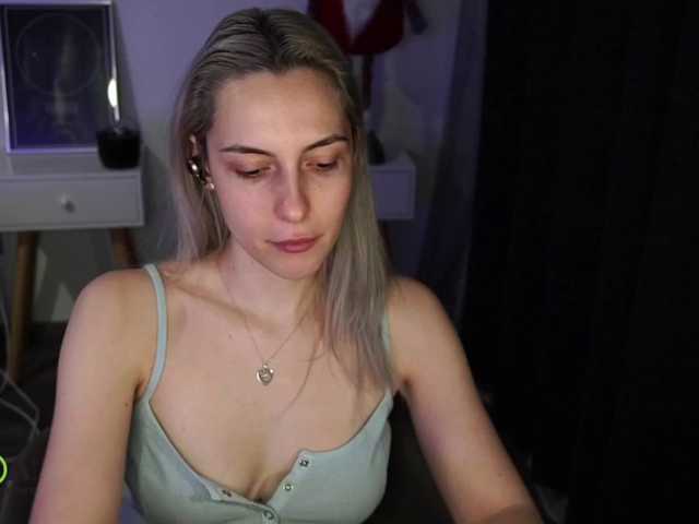 Fényképek sensualTrixie Make my pussy wet, Lush is ON! Tip 23 for Ultra High vibes 3 sec. -Top off- [none] remaining tokens