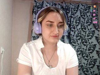 Erotikus videocsevegés SeptemberRoutzen