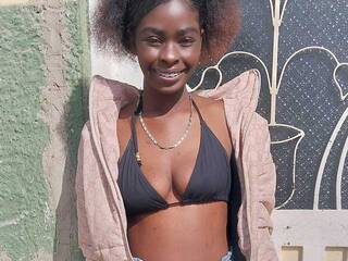 Erotikus videocsevegés SereneWinslet