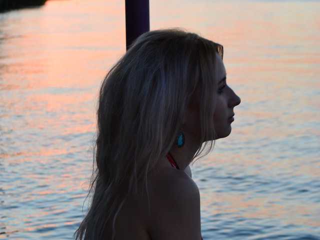 A profil fényképe Ellie_13