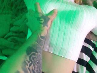 Erotikus videocsevegés SexFamily-1