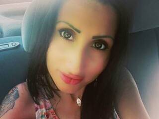 Erotikus videocsevegés SexiBelle