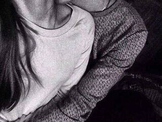 Erotikus videocsevegés ilonomask