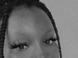 Erotikus videocsevegés Sexy-Quincy11