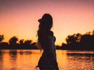 Erotikus videocsevegés SexyBooklover