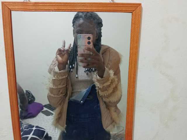 A profil fényképe Sexycharlet43