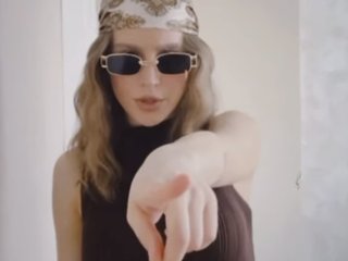 Erotikus videocsevegés sexykitty1231