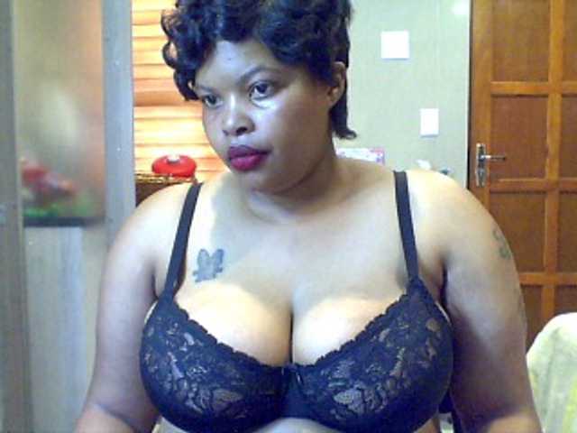 Fényképek Sexylips44 new year special 150tkns for me to do whatever you want