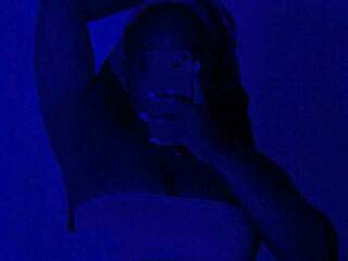 Erotikus videocsevegés SexyLucc