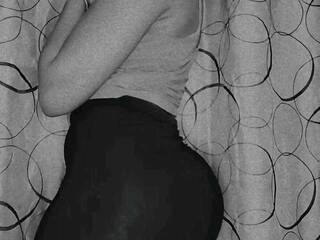 Erotikus videocsevegés SexyPesh