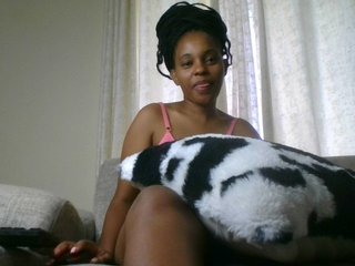 Erotikus videocsevegés Shantel001