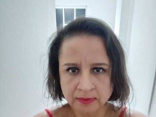 Erotikus videocsevegés sharon-76