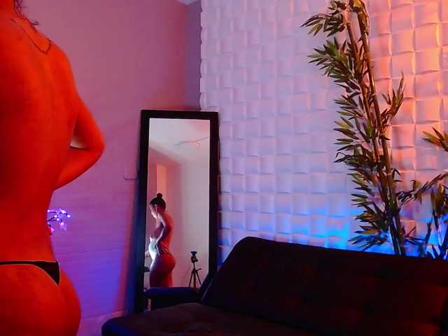 Fényképek SHARON-LOVE Hey guys come to @fuck my pussy at @goal 999 tkns and get my squirt load