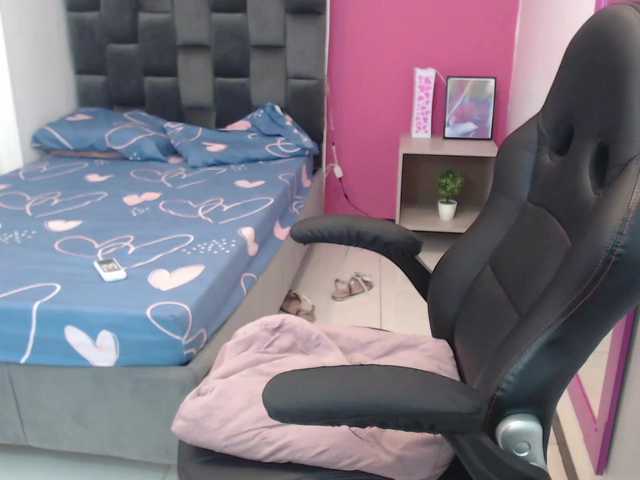 Sugárzási képernyőképek ShaylaSexx