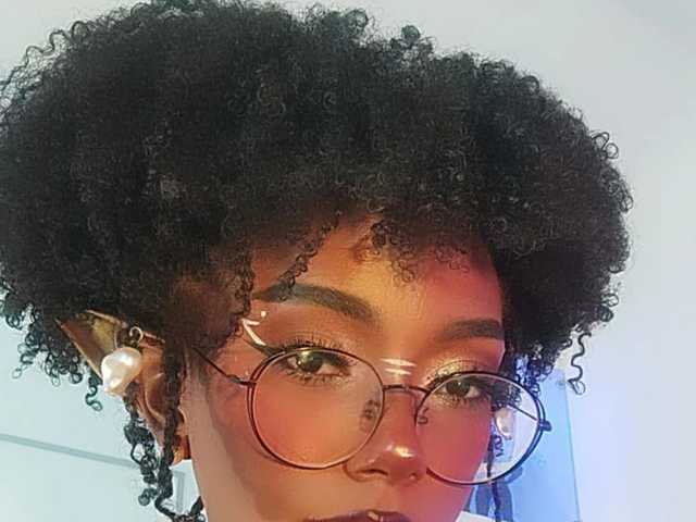 A profil fényképe Silverosequeen