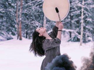 Erotikus videocsevegés Shamanka-