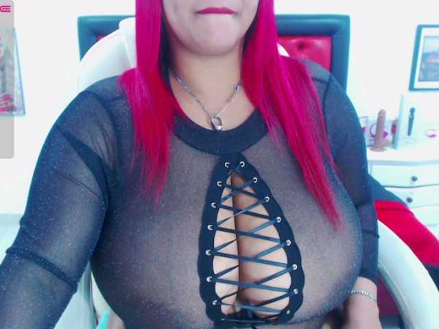Sugárzási képernyőképek Siren-boobs