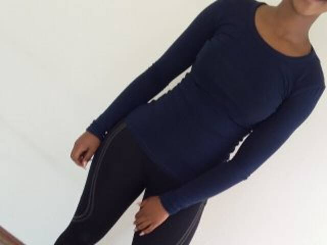 A profil fényképe SIZZLINGHOTT