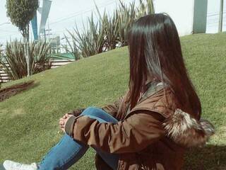 Erotikus videocsevegés skinnykat