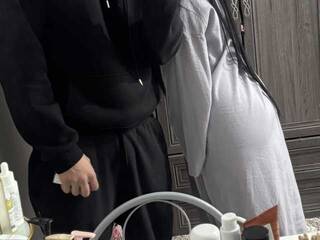 Erotikus videocsevegés Sladkiiaaa