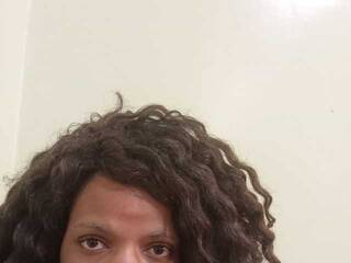 Erotikus videocsevegés slimbabi