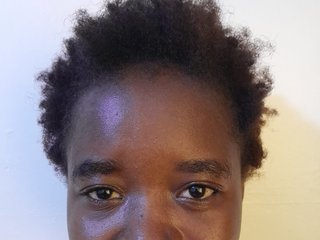 Erotikus videocsevegés Slimgirl2