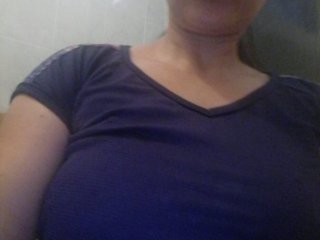 Fényképek smallonely hello guys I can only show by tips, neighbors can see me;) show oil in tits 69.