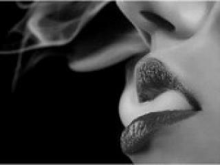 A profil fényképe smokylips