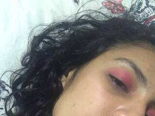 Erotikus videocsevegés soffii